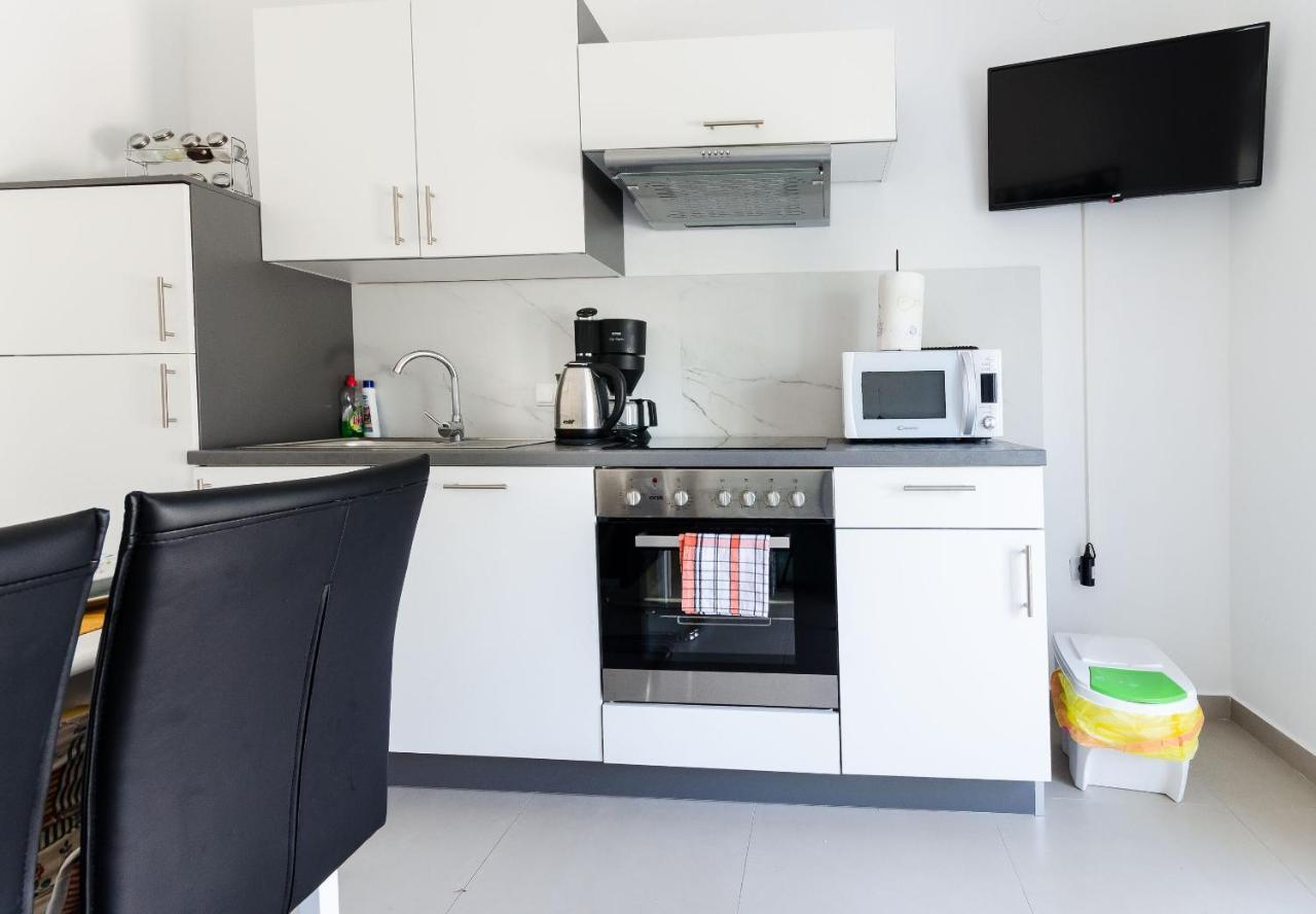 Apartments And Rooms Bianca Barbat na Rabu Exterior photo