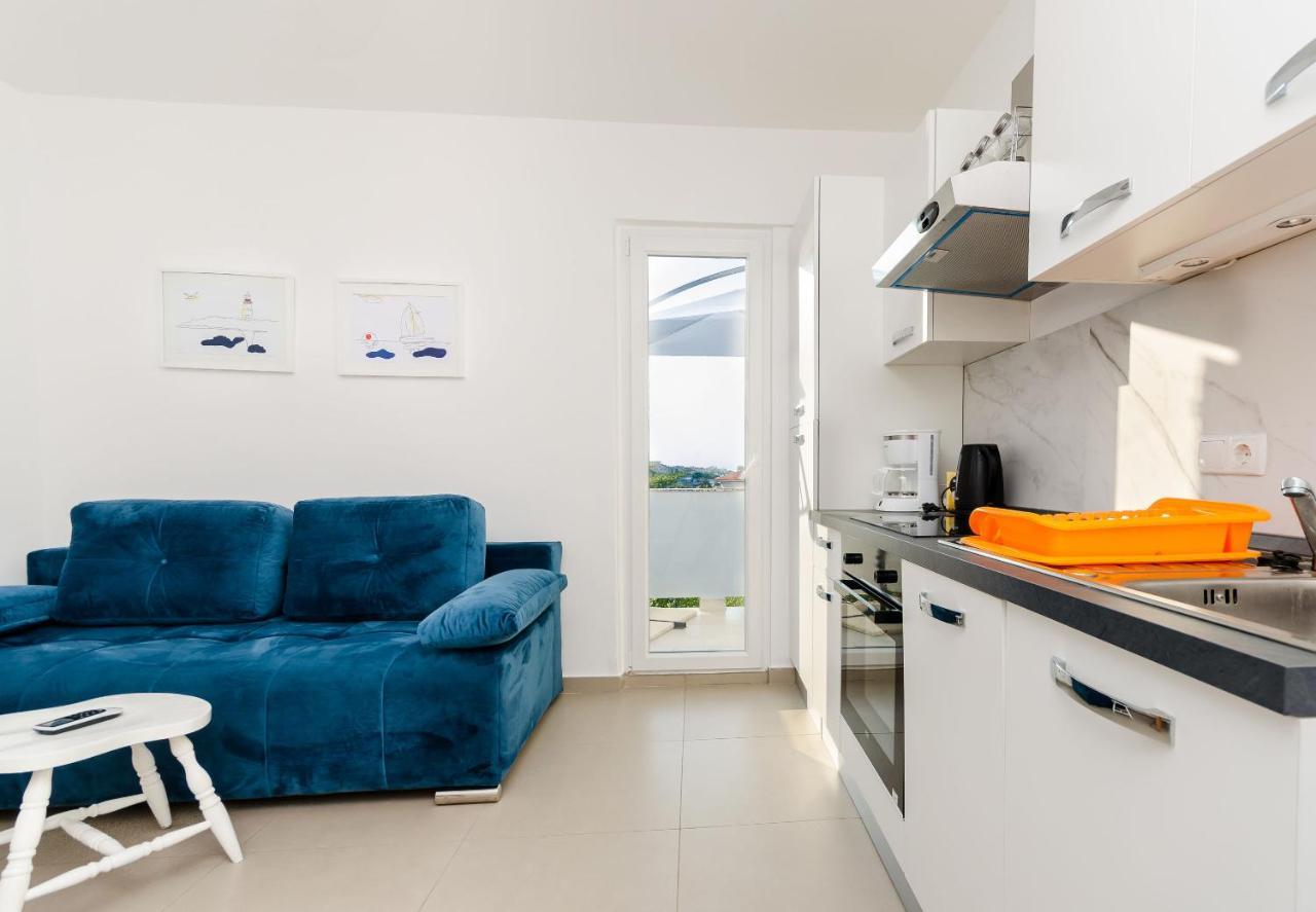 Apartments And Rooms Bianca Barbat na Rabu Exterior photo